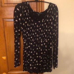 American eagle navy shirt with pink flowers